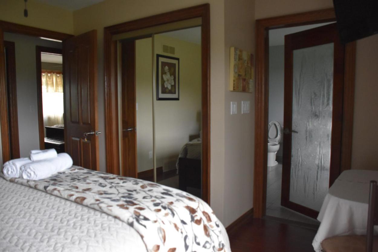 As You Like It Bed And Breakfast Ниагара-он-те-Лейк Номер фото